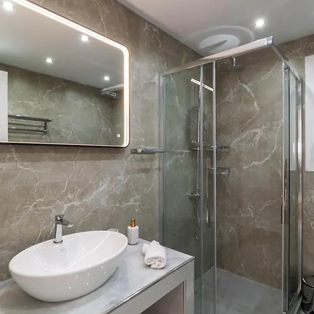 Azzure Horizon * Pollonia